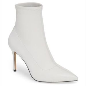 Something Navy White Leather Nix Bootie NWT NIB